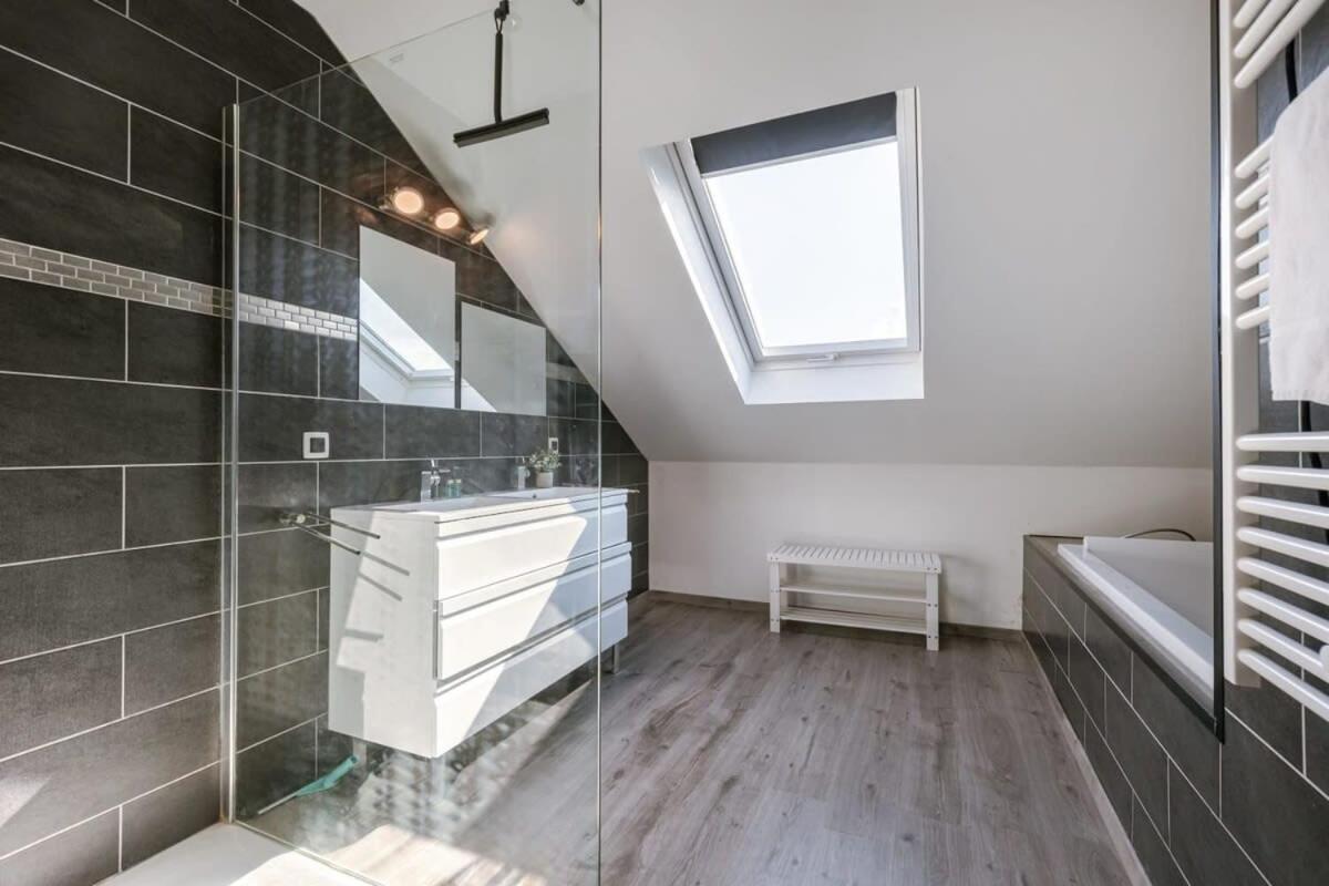 Huswell - Spacious House With Garden And Parking Vakantiehuis *