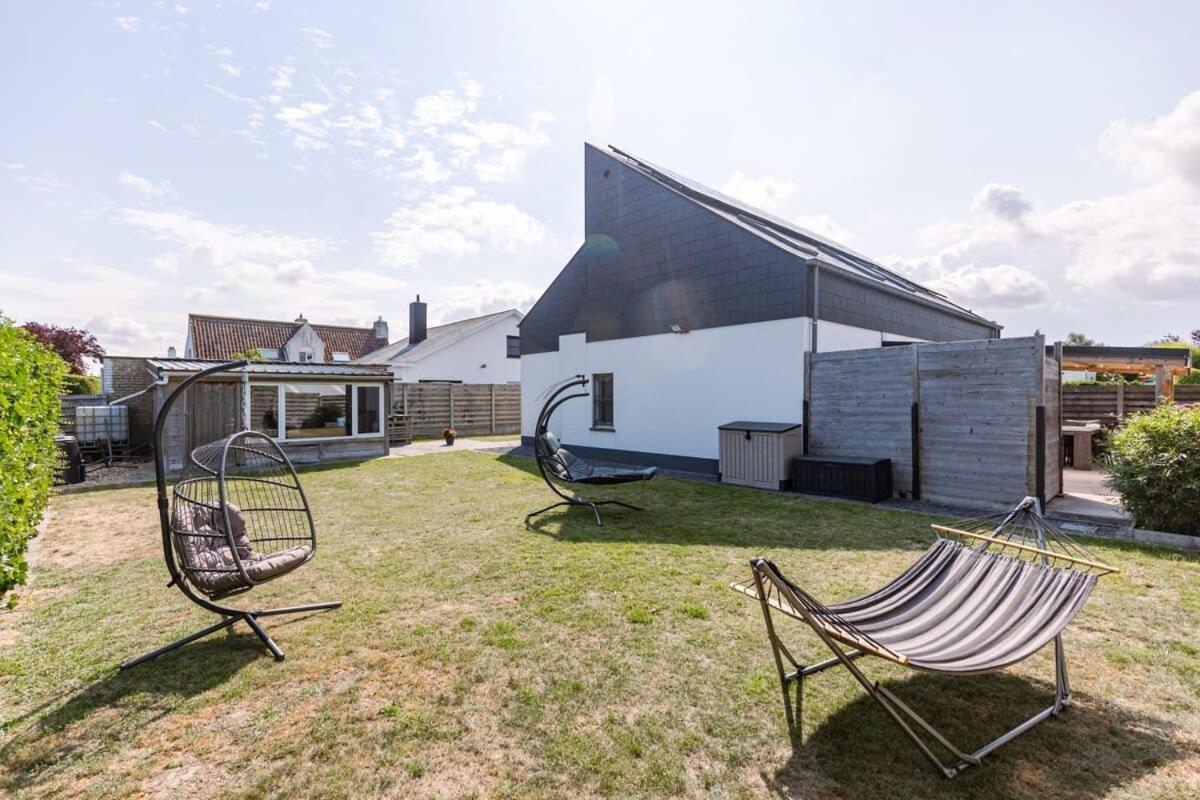 Huswell - Spacious House With Garden And Parking *